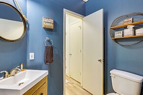 Exquisite Canal-front Home: Access to Lake Conroe!