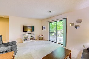 Bella Vista Townhome w/ Deck Near Back 40 Trail!