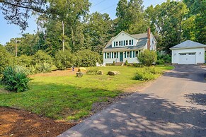 2 Mi to Dtwn: 2-acre Retreat w/ Large Yard!