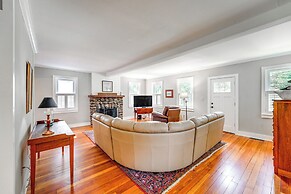 2 Mi to Dtwn: 2-acre Retreat w/ Large Yard!