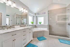 5 Mi to Disney World: Spacious Kissimmee Home!