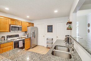 Pet-friendly Savannah Home w/ Cozy Fireplace!