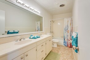 Walk to Ocean: Home in Panama City Beach!