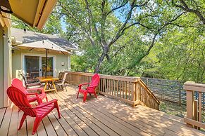 Deck & Greenbelt Access: Lovely Austin Home