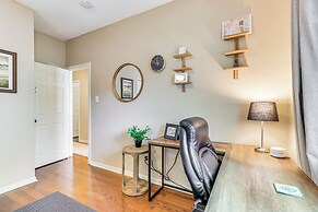 Deck & Greenbelt Access: Lovely Austin Home