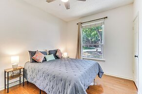 Deck & Greenbelt Access: Lovely Austin Home