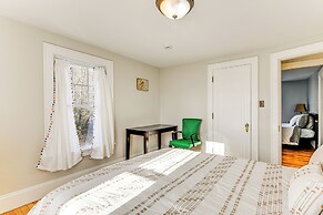 Family-friendly Retreat in Barre: 2 Spacious Decks