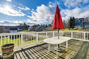 Family-friendly Retreat in Barre: 2 Spacious Decks
