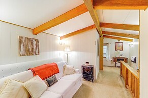 6 Mi to Grandfather Mtn: Peaceful Getaway w/ Grill