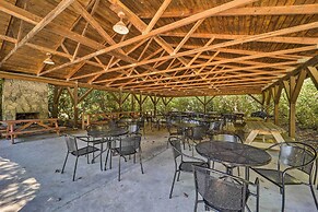 6 Mi to Grandfather Mtn: Peaceful Getaway w/ Grill