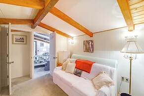 6 Mi to Grandfather Mtn: Peaceful Getaway w/ Grill