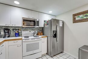 Holmes Beach Condo Near Anna Maria: Pool Access!