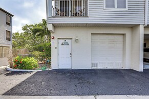 Holmes Beach Condo Near Anna Maria: Pool Access!