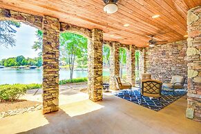 Spacious Lake Keowee Home: Boat Slip & Pool Access