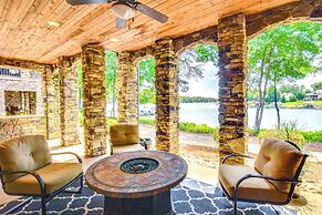Spacious Lake Keowee Home: Boat Slip & Pool Access