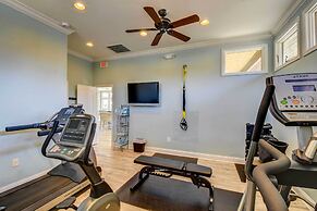 Spacious Lake Keowee Home: Boat Slip & Pool Access