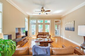 Spacious Lake Keowee Home: Boat Slip & Pool Access