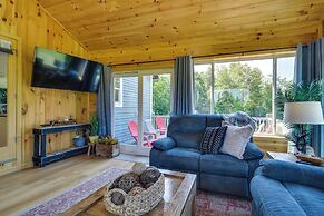 Mountain-view Maine Cabin: Ski, Hike & Bike!