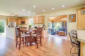 Mountain-view Maine Cabin: Ski, Hike & Bike!