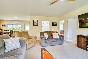 Mountain-view Maine Cabin: Ski, Hike & Bike!