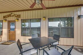 Quiet Lake Gladewater Getaway w/ Dock & Kayaks!