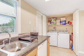 Fort Pierce Condo: Walk to Beach & State Park!