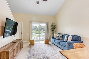 Fort Pierce Condo: Walk to Beach & State Park!