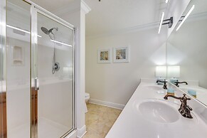 Ocean-view Miramar Beach Condo: Snowbird Friendly!