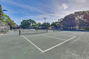 Ocean-view Miramar Beach Condo: Snowbird Friendly!