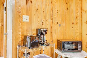 Serene Clarkson Cabin ~ 4 Mi to Nolin Lake Access!