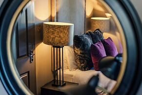 Sweeney Aviemore Two