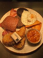 Sweeney Aviemore Two