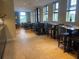 Sweeney Aviemore Two