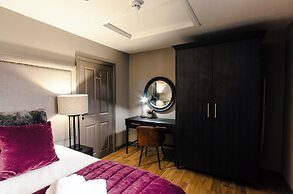 Sweeney Aviemore Two