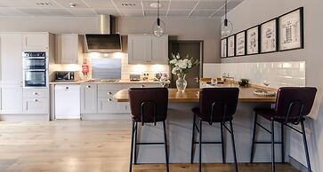 Sweeney Aviemore Two