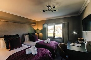 Sweeney Aviemore Two