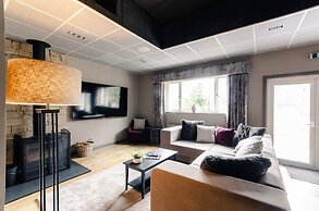 Sweeney Aviemore Two