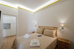 Suite Nerano - In the Center of Maiori a few Steps From the sea