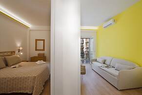 Suite Nerano - In the Center of Maiori a few Steps From the sea