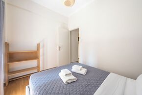 Stylish 2 Bd Urban Retreat Near Panormou