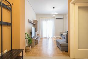 Stylish 2 Bd Urban Retreat Near Panormou