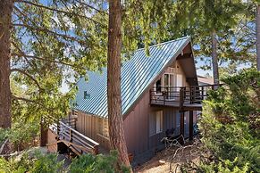 Warm And Cozy Mountain And Lake View Haven 2 Bedroom Cottage by RedAwn
