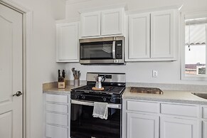 4 BR/Pool/Spa/Pickleball/Near JT Natl Park/Piano /Guitar by RedAwning