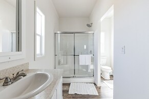 4 BR/Pool/Spa/Pickleball/Near JT Natl Park/Piano /Guitar by RedAwning