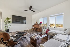 4 BR/Pool/Spa/Pickleball/Near JT Natl Park/Piano /Guitar by RedAwning