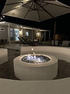 4 BR/Pool/Spa/Pickleball/Near JT Natl Park/Piano /Guitar by RedAwning