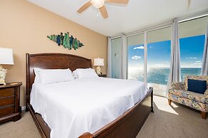 Colonnades 1403 4 Bedroom Condo by RedAwning