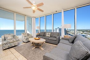 Colonnades 1403 4 Bedroom Condo by RedAwning