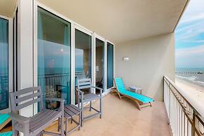 Colonnades 1403 4 Bedroom Condo by RedAwning