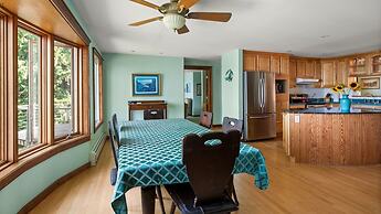 Camp Roosevelt 5 Bedroom Cottage by RedAwning
